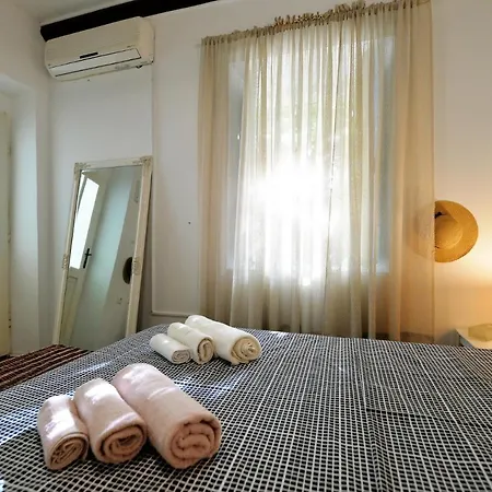 Melon-1, Murter, House For Rest