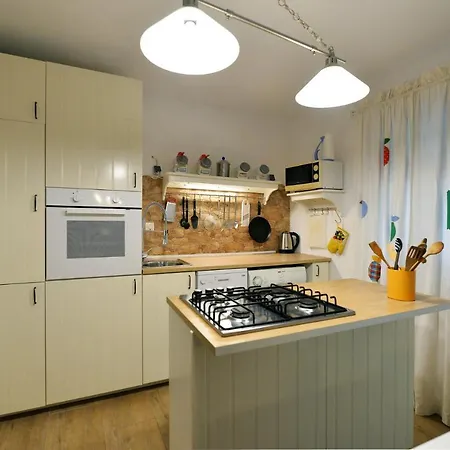 Feriehus Melon-1, Murter, House For Rest