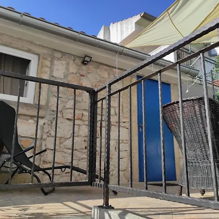 Feriehus Melon-1, Murter, House For Rest *