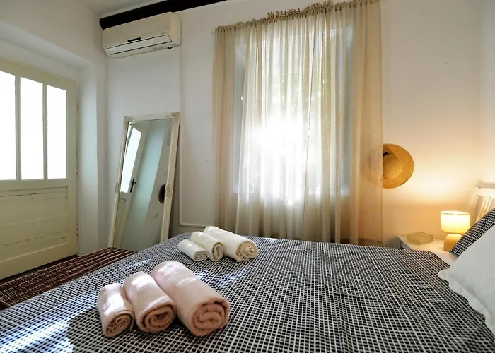 Melon-1, Murter, House For Rest