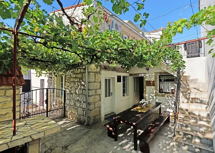 Melon-1, Murter, House For Rest * Murter