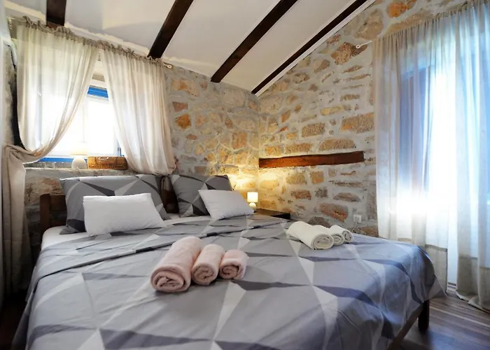 Melon-1, Murter, House For Rest