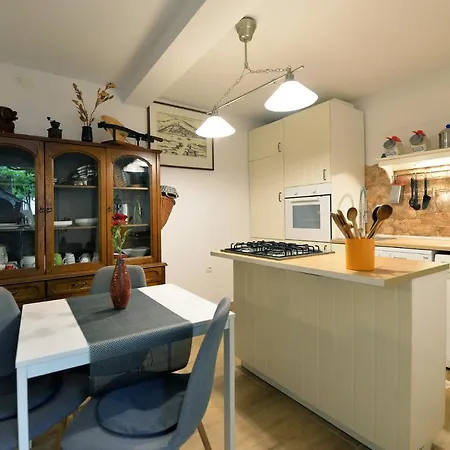 Melon-1, Murter, House For Rest * Murter