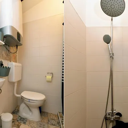 Melon-1, Murter, House For Rest