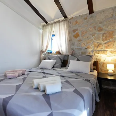 Melon-1, Murter, House For Rest *