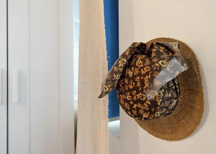 Melon-1, Murter, House For Rest Semesterbostad